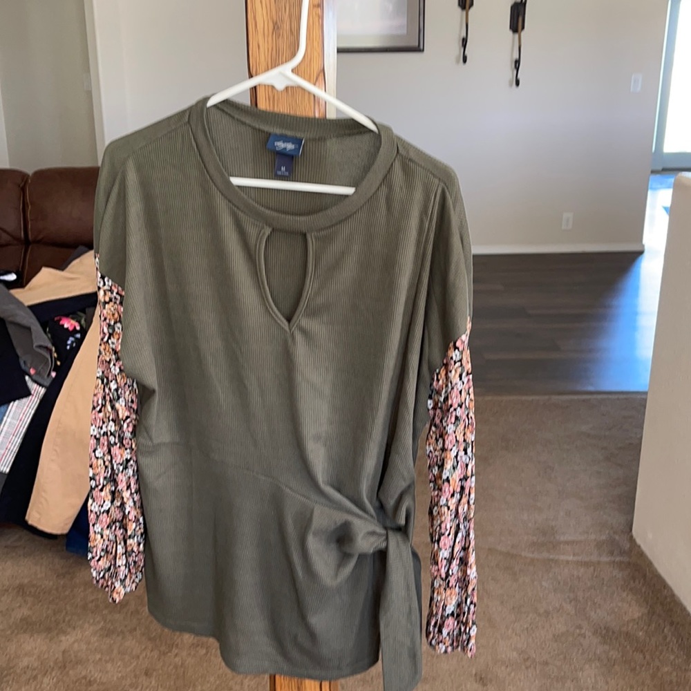 Nice shirt hardly worn